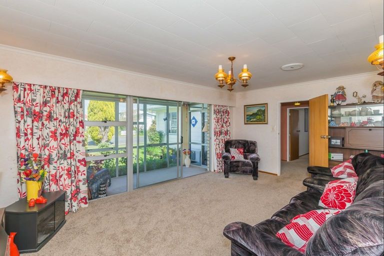 Photo of property in 20 Charles Street, Levin, 5510