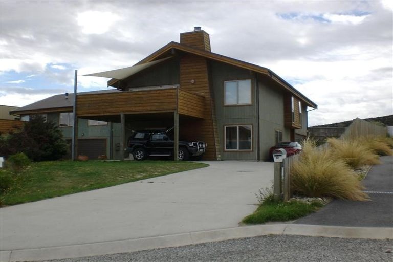Photo of property in 2/9 Matrica Court, Wanaka, 9305