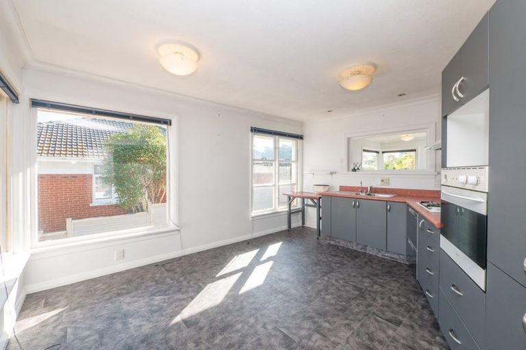 Photo of property in 83 Easther Crescent, Kew, Dunedin, 9012
