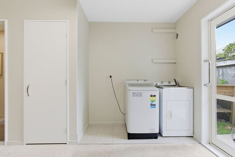 Photo of property in 1/19 Lascelles Street, Saint Martins, Christchurch, 8022