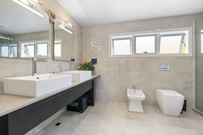 Photo of property in 8 Dodson Avenue, Milford, Auckland, 0620