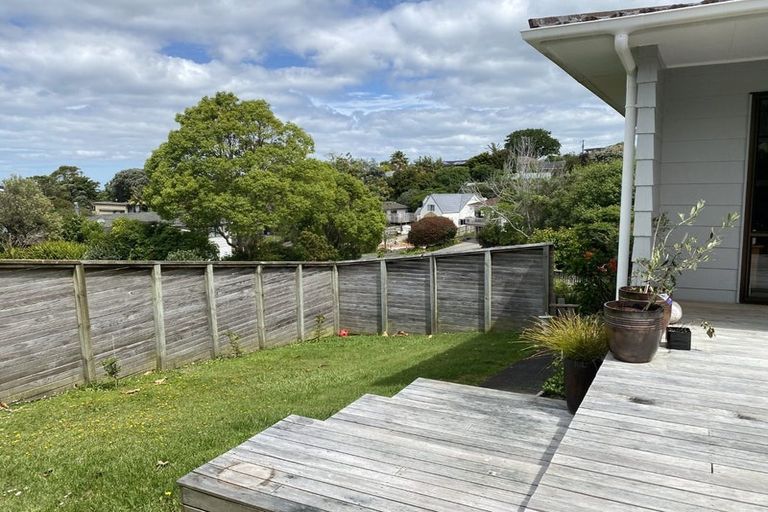 Photo of property in 2 Kenneth Hopper Place, Manly, Whangaparaoa, 0930