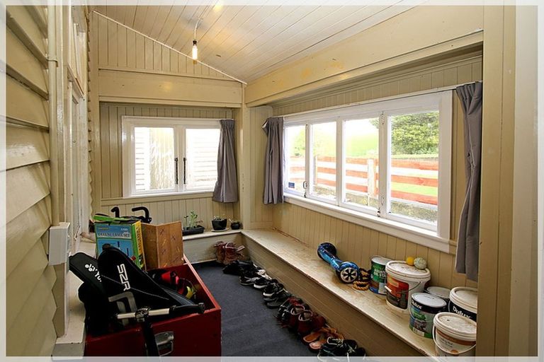 Photo of property in 3 Hay Street, Shannon, Palmerston North, 4474