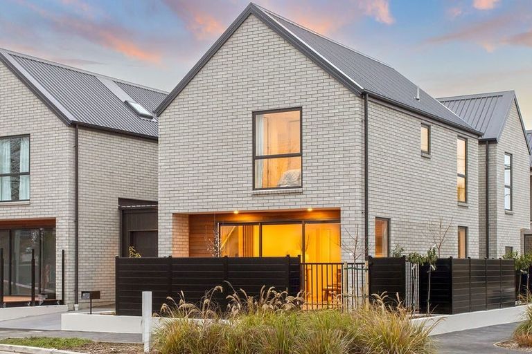 Photo of property in 156 Westminster Street, Mairehau, Christchurch, 8013