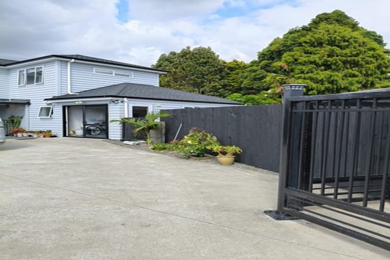 Photo of property in 1/101a Clevedon Road, Papakura, 2110
