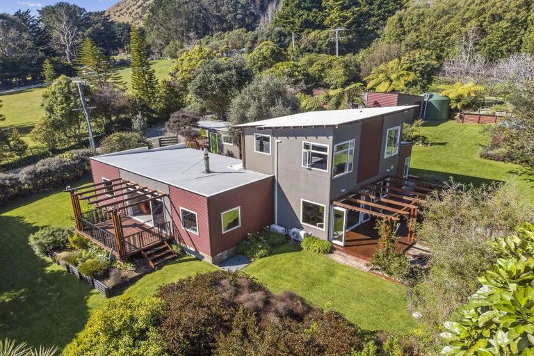 Photo of property in 32 Hadfield Road, Peka Peka, Waikanae, 5391