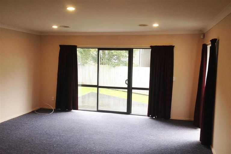 Photo of property in 38 Furlong Crescent, Churton Park, Wellington, 6037