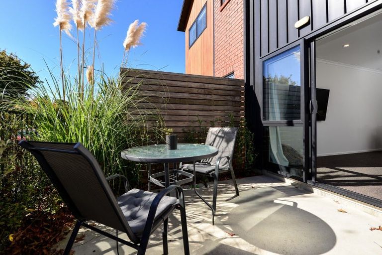 Photo of property in 2/13 Palmerston Street, Hamilton Central, Hamilton, 3204