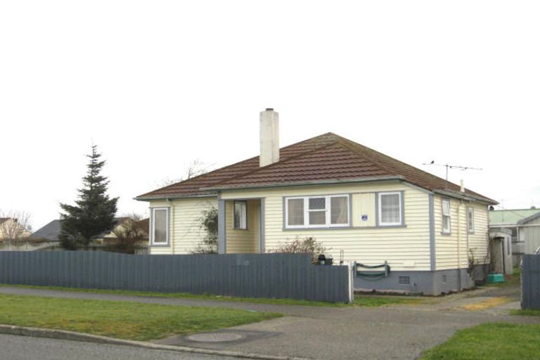 Photo of property in 46 Jenkin Street, Strathern, Invercargill, 9812