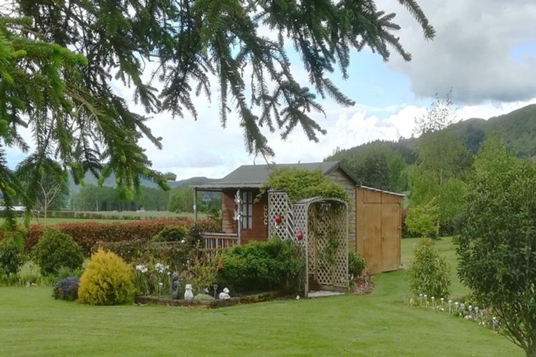 Photo of property in 143a Te Kopia Road, Waikite Valley, Rotorua, 3077