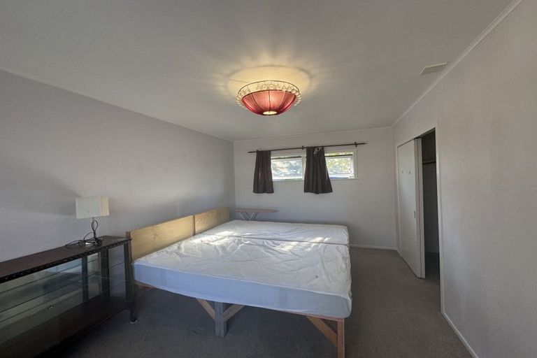 Photo of property in 26 Lyford Crescent, Sunnynook, Auckland, 0620
