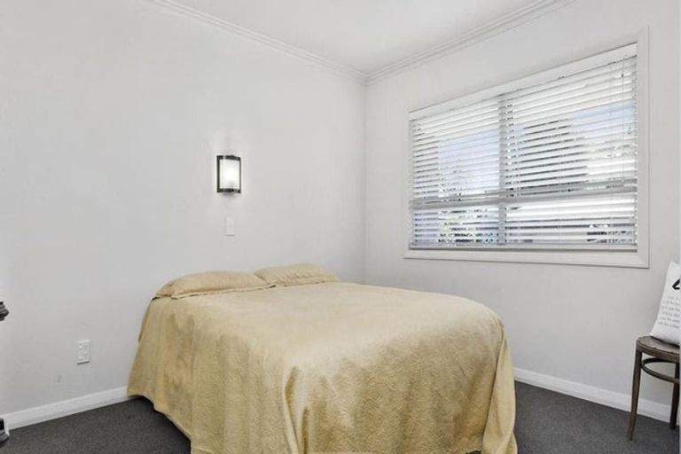 Photo of property in 162 Victoria Street, Cambridge, 3434