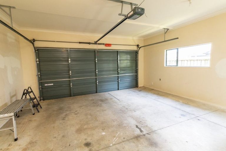 Photo of property in 43 Amesbury Drive, Churton Park, Wellington, 6037