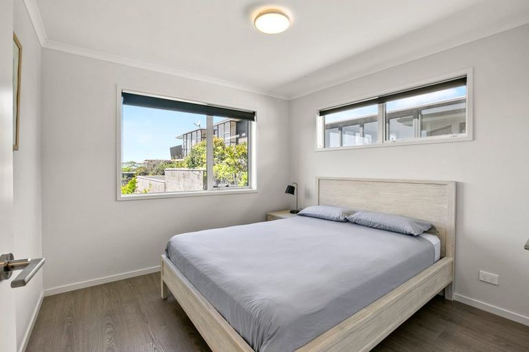 Photo of property in 11 Bayly Road, Moturoa, New Plymouth, 4310