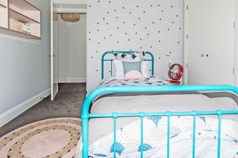 Photo of property in 24 Kinloch Street, St Albans, Christchurch, 8014