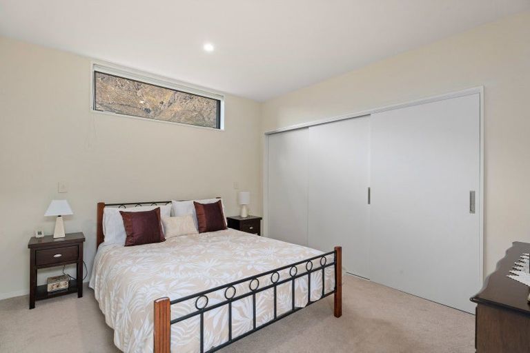 Photo of property in 10 Double Cone Road, Jacks Point, Queenstown, 9371