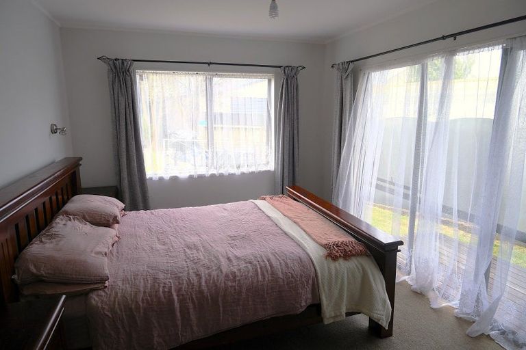 Photo of property in 14 Anna Place, Hilltop, Taupo, 3330