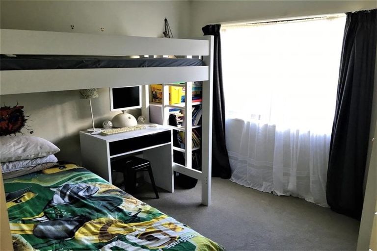 Photo of property in 2/117 Wallace Road, Papatoetoe, Auckland, 2025