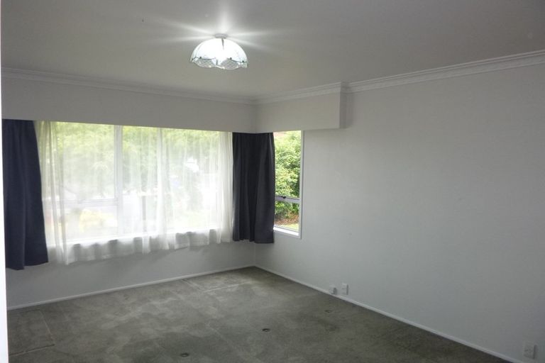 Photo of property in 42 James Evans Drive, Northcote, Auckland, 0627