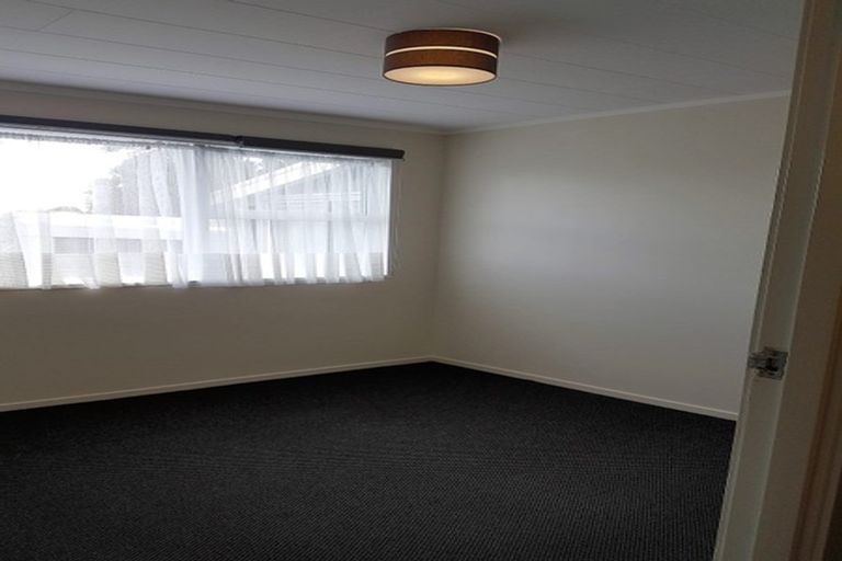 Photo of property in 12 Pamu Place, Waitara, 4320