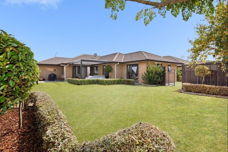 Photo of property in 37 Golden Sands Drive, Papamoa Beach, Papamoa, 3118