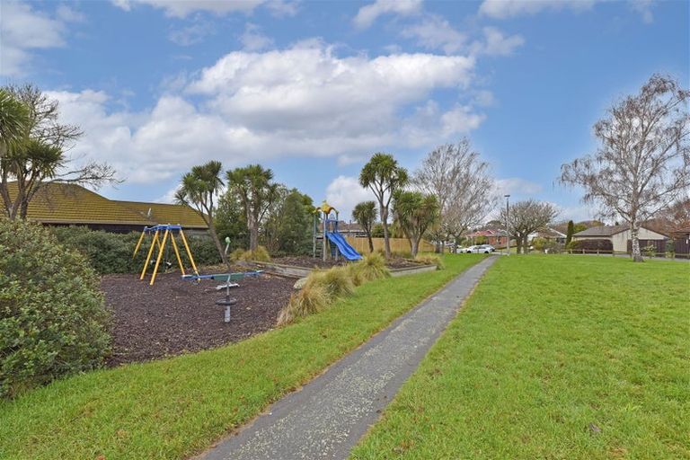 Photo of property in 9 Dalrye Place, Ilam, Christchurch, 8041