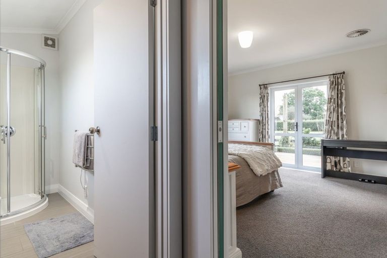 Photo of property in 200 Hooker Road, Tamahere, Hamilton, 3283