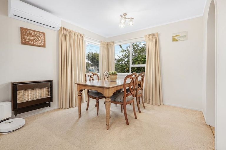 Photo of property in 49 Rimu Street, Maeroa, Hamilton, 3200