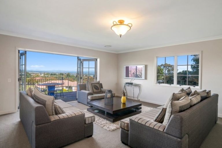 Photo of property in 12 Chateau Crescent, Rangatira Park, Taupo, 3330