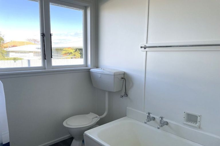 Photo of property in 2/1002 Maraekakaho Road, Raureka, Hastings, 4120