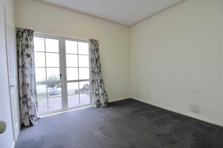 Photo of property in 4a Macdonald Crescent, Te Aro, Wellington, 6011