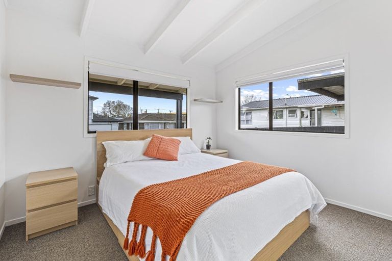 Photo of property in 141b Henderson Valley Road, Henderson, Auckland, 0612