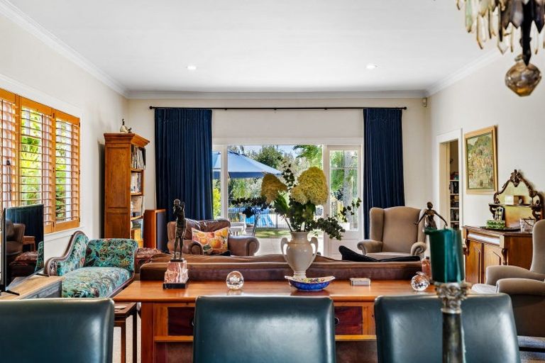 Photo of property in 16 Reynolds Road, Havelock North, 4130