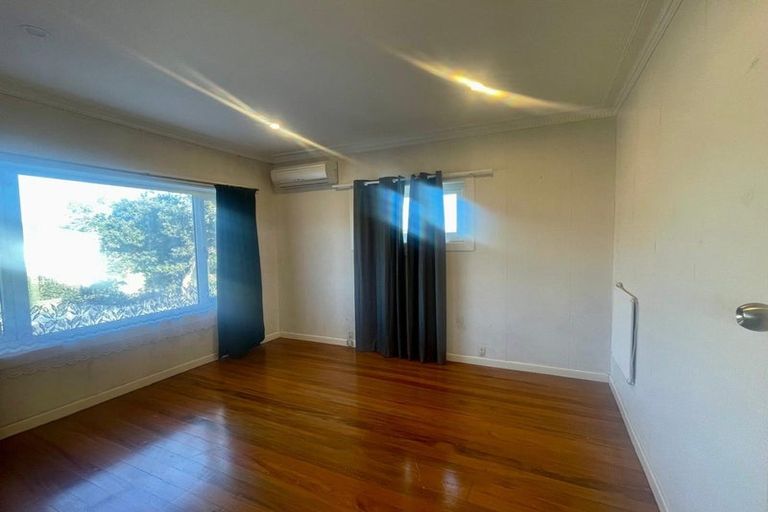 Photo of property in 69 Terry Street, Blockhouse Bay, Auckland, 0600
