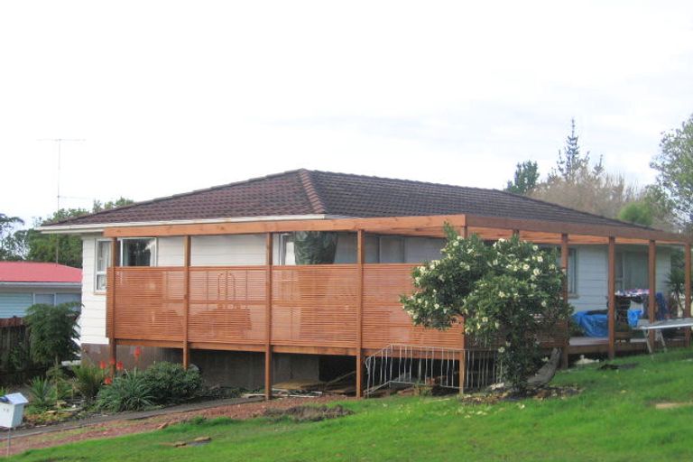 Photo of property in 78 Reynella Drive, Massey, Auckland, 0614