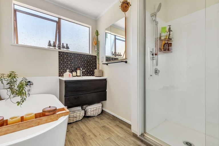 Photo of property in 80 Main Street, Edgecumbe, 3120