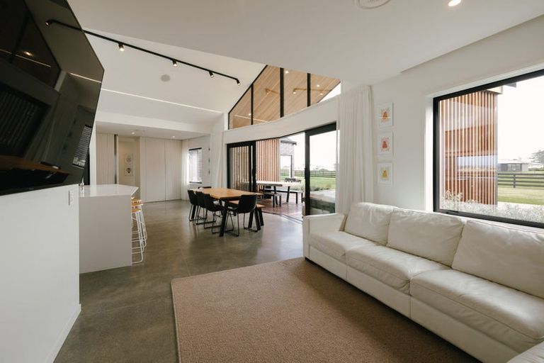 Photo of property in 16 Crown Lane, Rongotea, Palmerston North, 4473