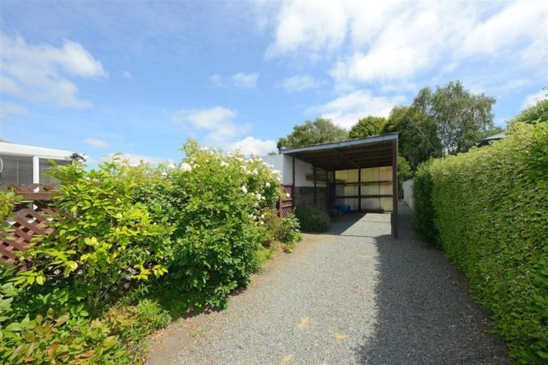 Photo of property in 22 Shands Road, Hornby, Christchurch, 8042
