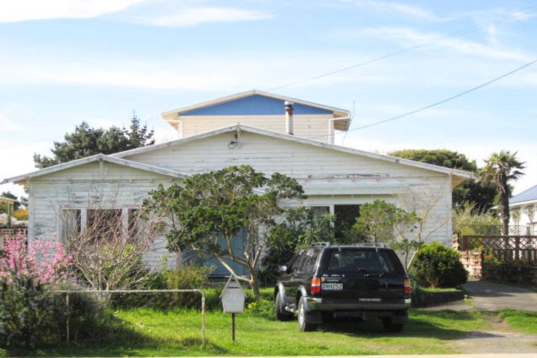 Photo of property in 24 Gonville Avenue, Gonville, Whanganui, 4501