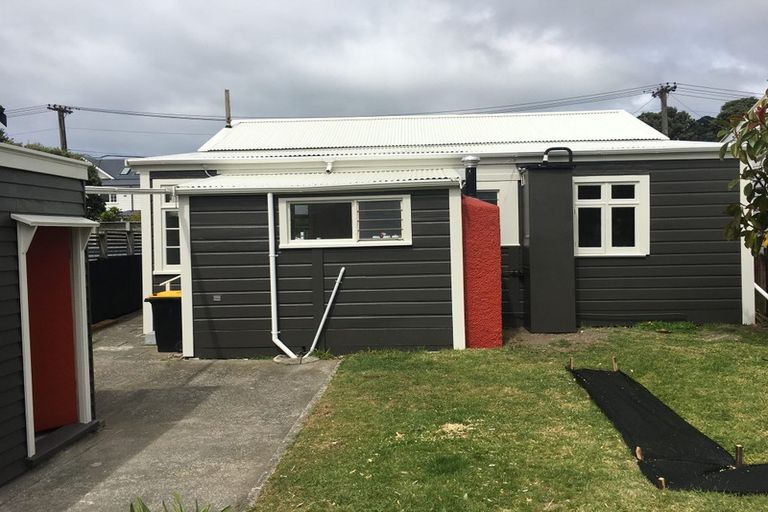 Photo of property in 39 Forres Street, Seatoun, Wellington, 6022