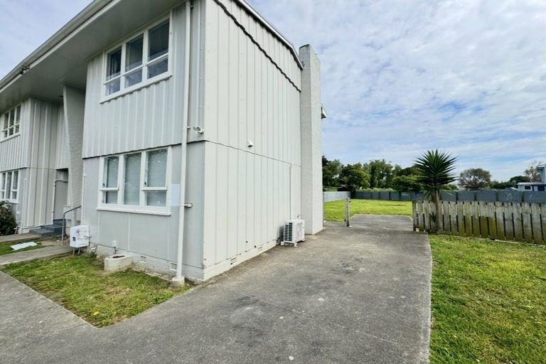 Photo of property in 12-14 Opie Place, Highbury, Palmerston North, 4412