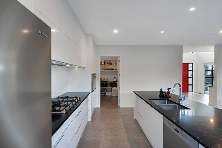 Photo of property in 26 Papa Orchard Drive, Kumeu, 0810