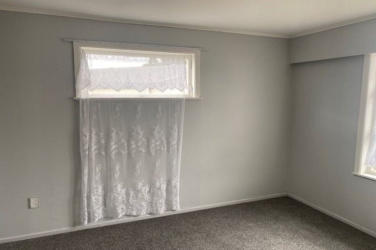 Photo of property in 18 Glenburn Place, Papakura, 2110