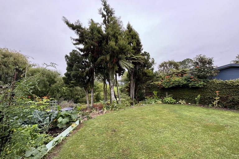 Photo of property in 151 Commercial Street, Takaka, 7110