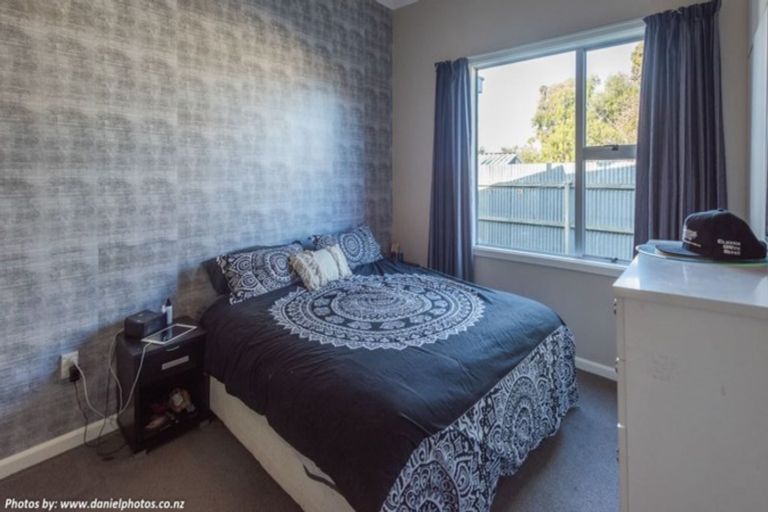 Photo of property in 12 Leeston Lake Road, Leeston, 7632