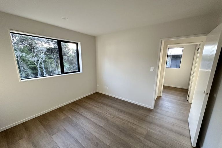 Photo of property in 40 Anne Mclean Drive, Bayview, Auckland, 0629