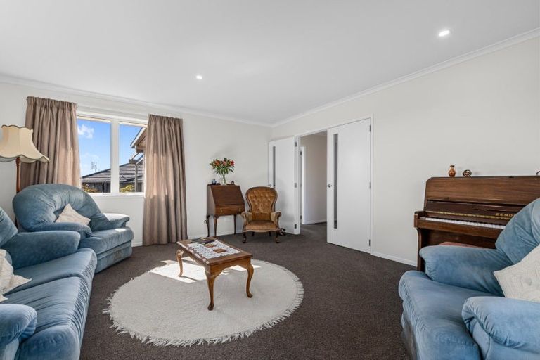 Photo of property in 124 Rowesdale Drive, Ohauiti, Tauranga, 3112