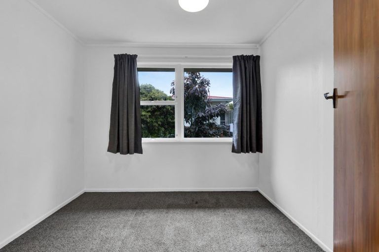 Photo of property in 116 Frankley Road, Frankleigh Park, New Plymouth, 4310