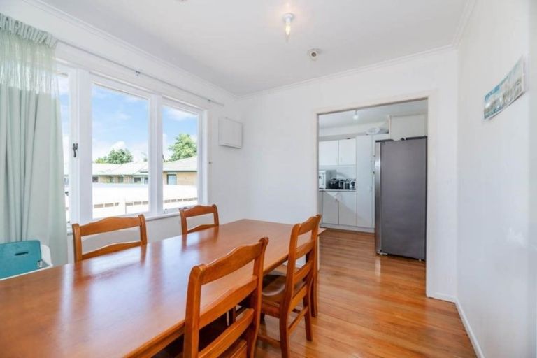 Photo of property in 178 Lincoln Road, Henderson, Auckland, 0610
