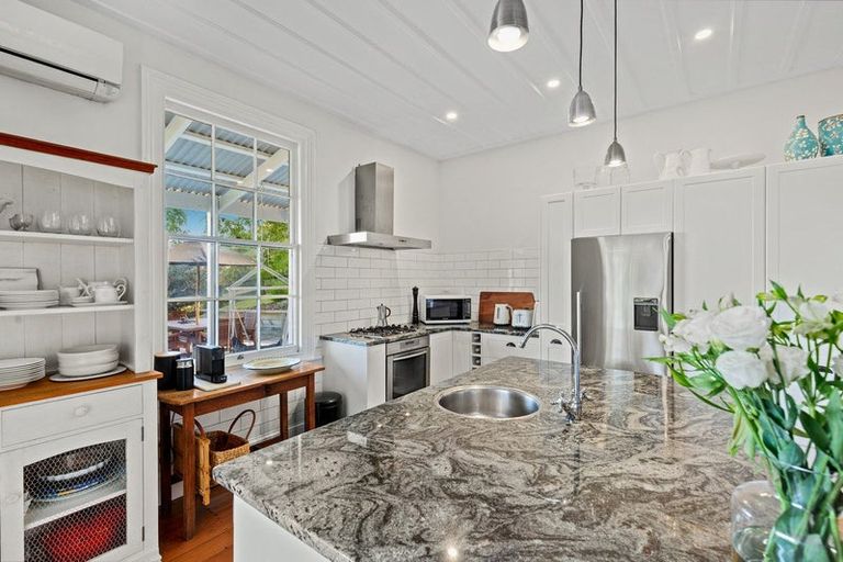 Photo of property in 19 Saleyards Road, Puhoi, Warkworth, 0994